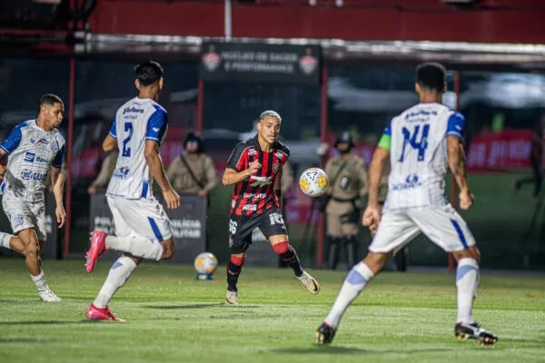 A Vitória Que Reacende a Confiança: Um Jogo de Estratégia e Paciência